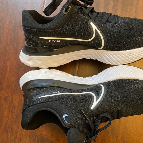 Nike React Infinity Flyknit 3 Black and White Size 11 main image 5